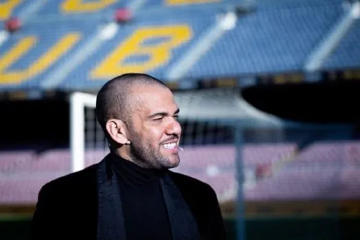 Daniel Alves disse que estava bêbado e não se lembra de nada, diz TV espanhola