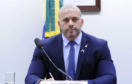 Deputado Daniel Silveira se recusa a usar tornozeleira eletrônica