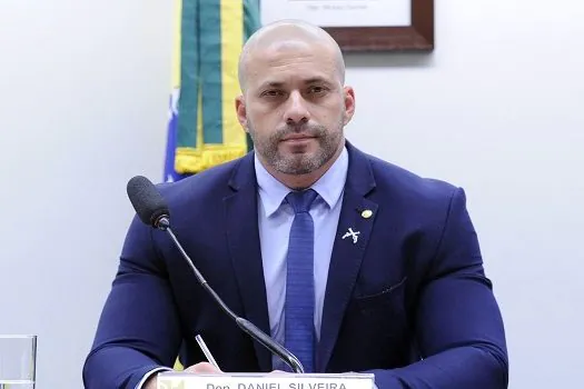 Daniel Silveira vai ao Planalto e diz que está sem tornozeleira eletrônica