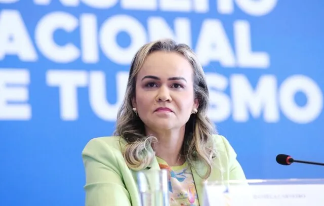 MP-RJ investiga gastos de R$ 1 milhão de ministra da Turismo na campanha