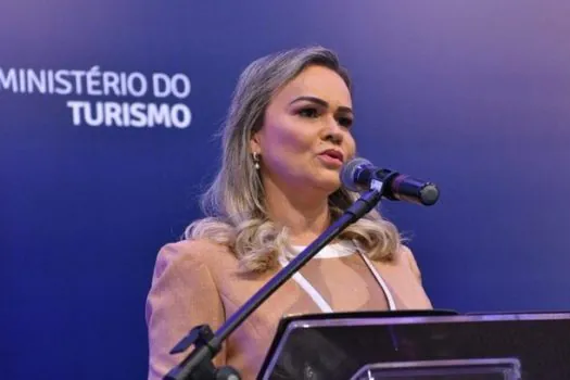 Governo do Rio apoia permanência de ministra do Turismo Daniela Carneiro (União-RJ)