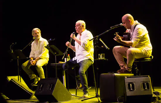 Danilo Caymmi homenageia pai em espetáculo em São Paulo