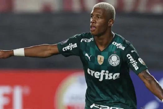 Versátil no Palmeiras, Danilo sonha com uma vaga na seleção para a Copa do Mundo