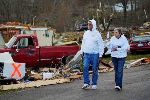 Tornados matam dezenas de pessoas no Kentucky, nos EUA