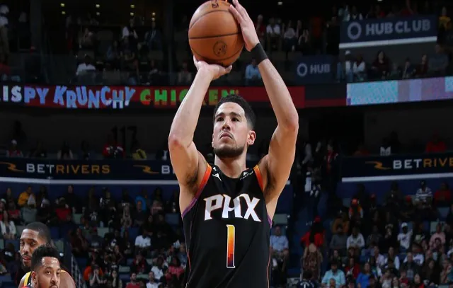 Devin Booker sofre lesão na virilha e desfalca Phoenix Suns por quatro semanas