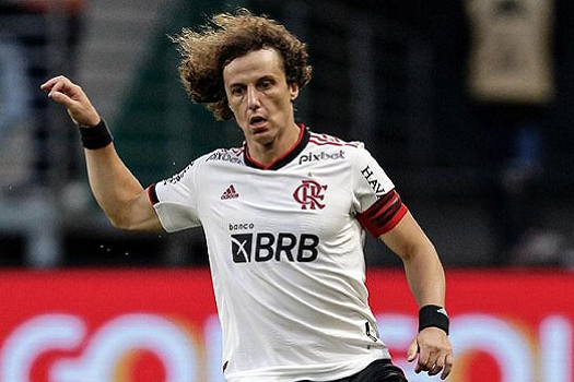 Flamengo confirma saída de David Luiz após fim do contrato