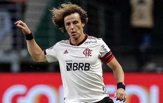 David Luiz tem diagnóstico de hepatite leve e segue em recuperação no Flamengo