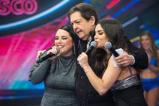 Day e Lara conquistam palco do Faustão na Band com “Me Trata como Ex”