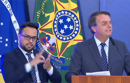 Bolsonaro ameaça baixar decreto contra isolamento e diz que não será contestado