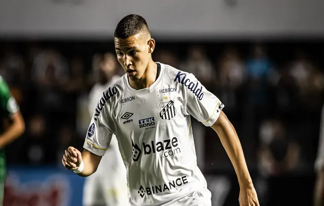 Deivid celebra chance no Santos e se diz honrado por substituir Marcos Leonardo: ‘Inspiraç