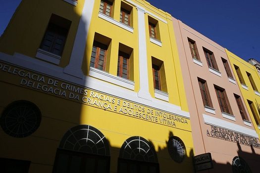 RJ vai receber denúncias de racismo e preconceito religioso pelo 1746