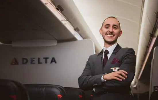 Delta está contratando mais comissários de bordo