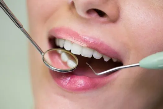 Medicamento inédito pode fazer crescer dentes em adultos