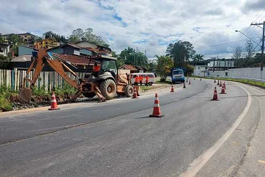 DER realiza obras na Estrada de Sapopemba, em Ribeirão Pires