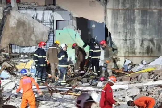 Desabamento em Olinda deixa ao menos dois mortos