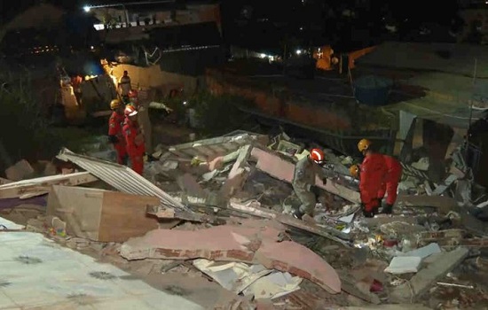 Imóvel desaba e deixa um morto e três feridos em morro do Rio