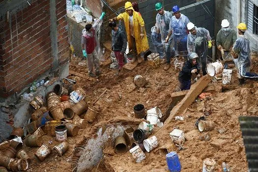 Chuvas causaram 33 mortes em São Paulo, segundo Defesa Civil