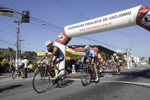 Mais de 250 atletas participaram do Desafio Mazza de Ciclismo