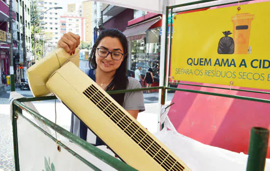 Calçadão da Oliveira Lima recebe ponto para descarte de lixo eletrônico