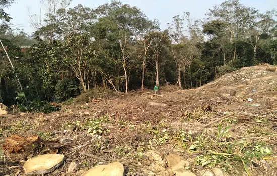 GCM e Meio Ambiente Ribeirão Pires aplicam duas multas por descarte irregular