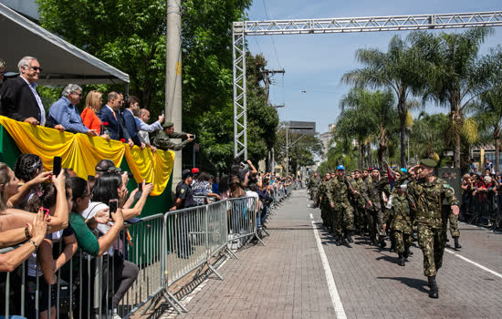 São Caetano recebe 12 mil pessoas no Dia da Independência para desfile familiar