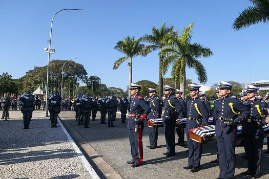 Governo de SP promove desfile em homenagem aos 90 anos da Revolução Constitucionalista