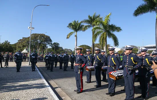 Governo de SP promove desfile em homenagem aos 90 anos da Revolução Constitucionalista