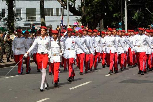 Taubaté anuncia primeira escola cívico-militar de SP a partir de 2020