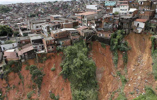 Decreto institui cadastro de municípios com áreas de risco de desastres naturais