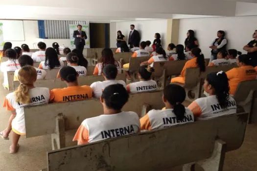 Projeto de cooperativa em penitenciária feminina ajuda na reinserção social de mulheres