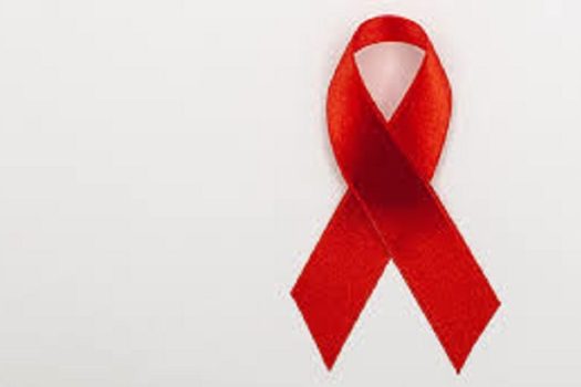 Dezembro Vermelho destaca serviços para prevenção e tratamento do HIV/Aids