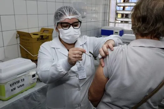 Dia D garante imunização contra influenza para mais de 2 mil pessoas em Diadema