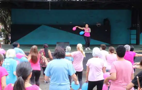 Homenagem à Melhor Idade agitou a Praça Central de Ribeirão Pires