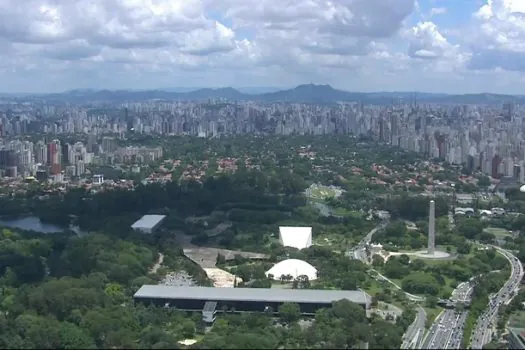 Governo de SP divulga abre e fecha de serviços no Dia do Trabalho