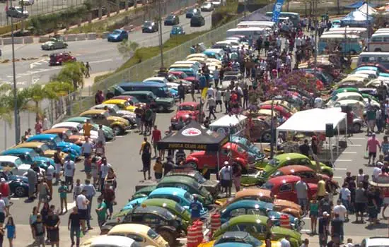 São Bernardo Plaza realiza 30ª edição do Dia Nacional do Fusca