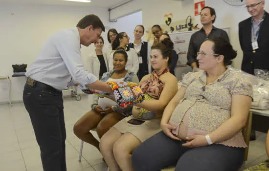 São Bernardo distribui roupas de bebê e cobertores para as futuras mamães