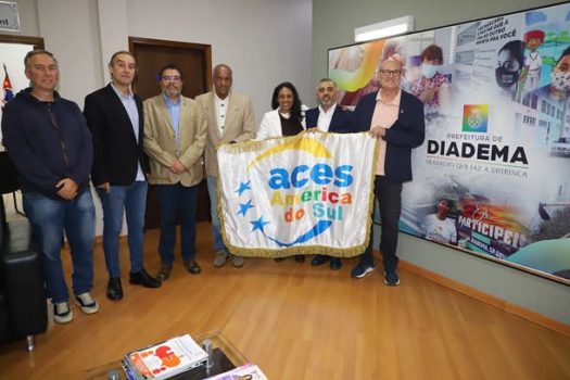 Prefeito de Diadema recebe delegação da Aces