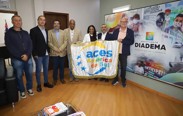 Prefeito de Diadema recebe delegação da Aces