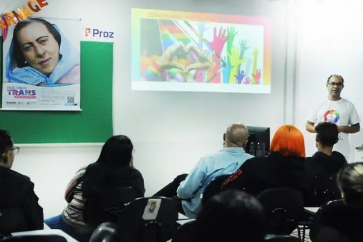 Diadema faz palestra sobre cidadania LGBT para estudantes de Enfermagem