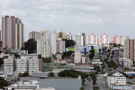 Alunos da Universidade Federal do ABC estudam políticas públicas de Diadema