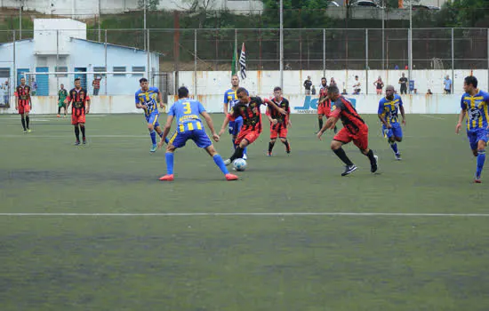 Copa Diadema agita o futebol amador no feriado