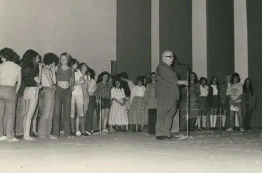 Pró-Memória homenageia professores em nova exposição virtual