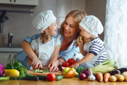 Dia das Mães: a alimentação é a receita para todas as fases da vida da mulher