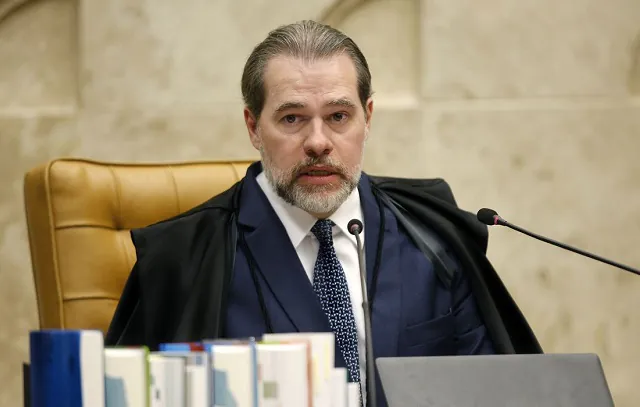 Toffoli arquiva pedido para investigar Bolsonaro por incitação ao crime