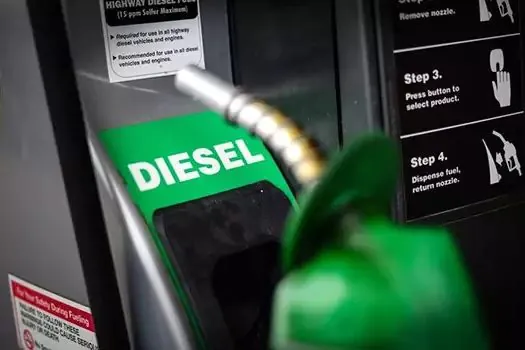 Petrobras anuncia reajustes de 14,2% para o diesel e de 5,2% para a gasolina