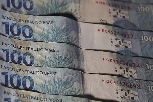 Caixa paga hoje (28)  Auxílio Brasil a beneficiários com NIS final 9