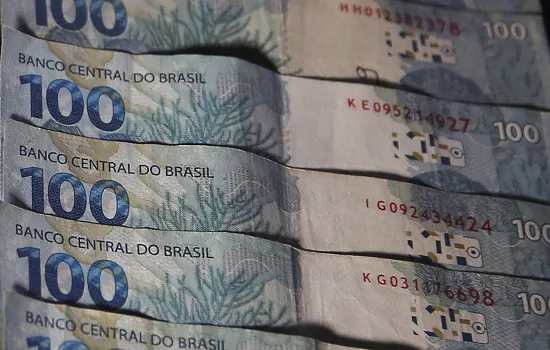 Caixa paga hoje (28)  Auxílio Brasil a beneficiários com NIS final 9