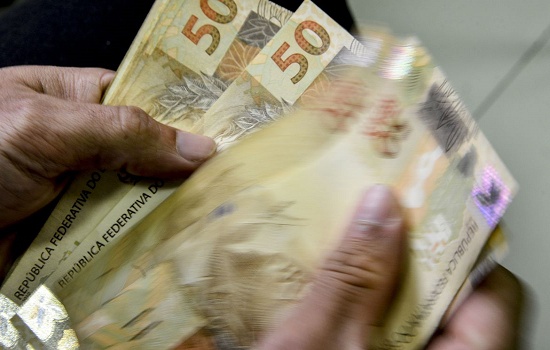 Auxílio Brasil: Beneficiários com NIS final 5 recebem hoje (23)