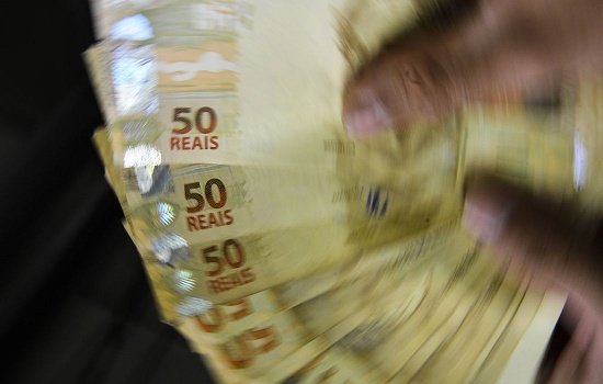 Beneficiários com NIS de final 8 recebem  hoje (18) o Auxílio Brasil