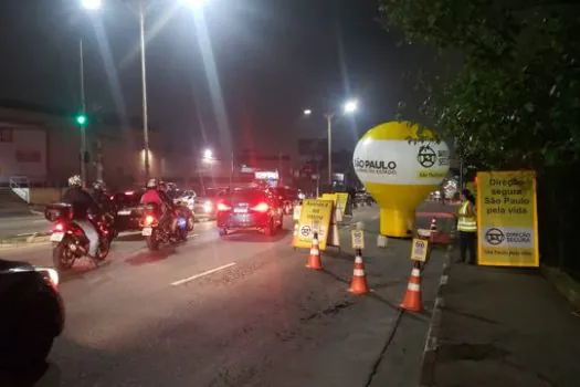 Detran.SP autua dois motoristas por recusa ao bafômetro em blitz em Mauá